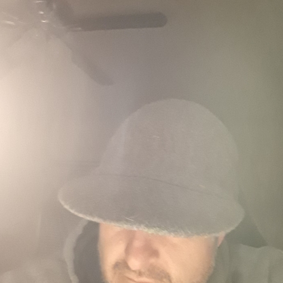 Unisex gray fleece cap winter hat with brim - Picture 2 of 3